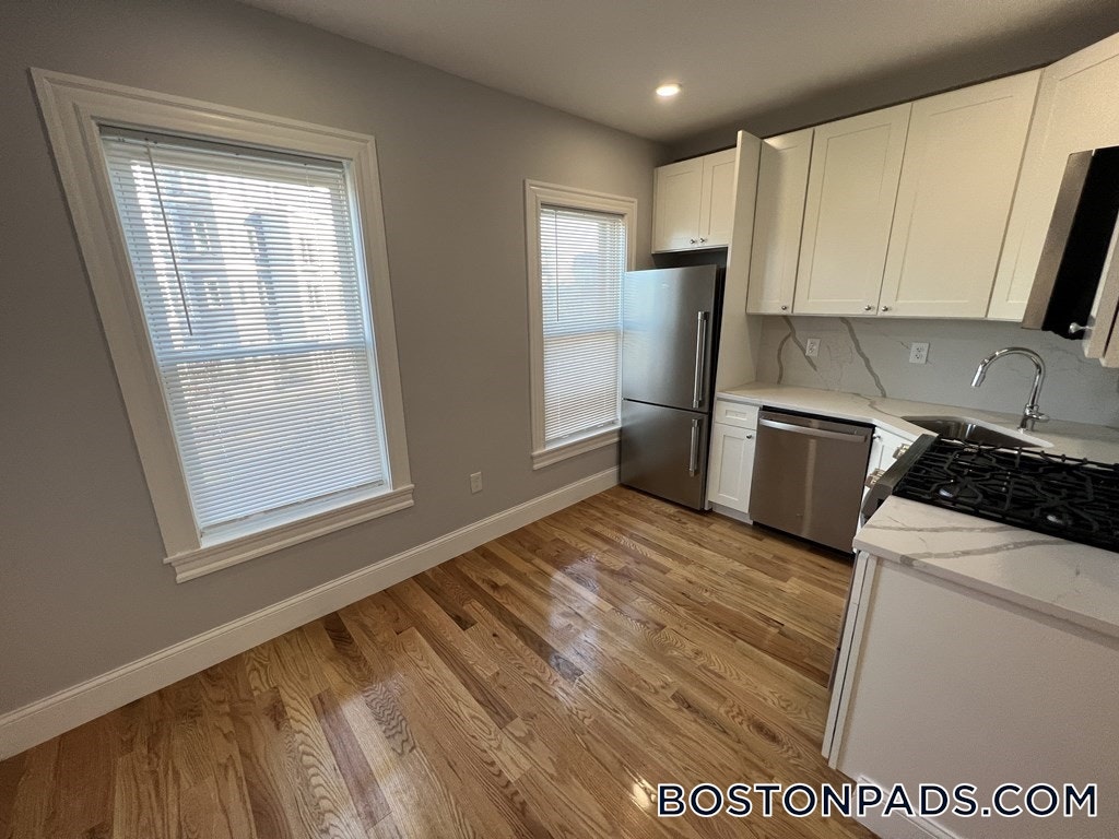 Cambridge - $3,745