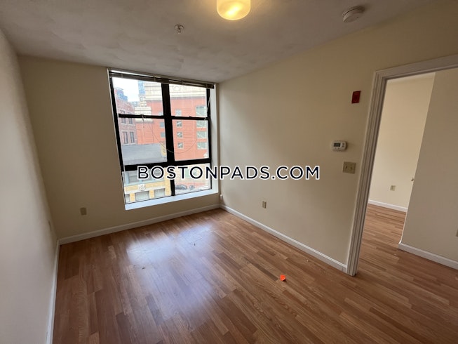 Boston - $2,525 /mo