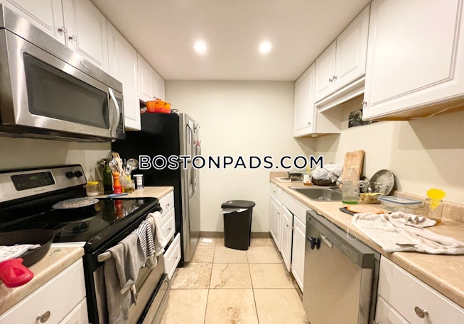 Boston - $2,700 /mo