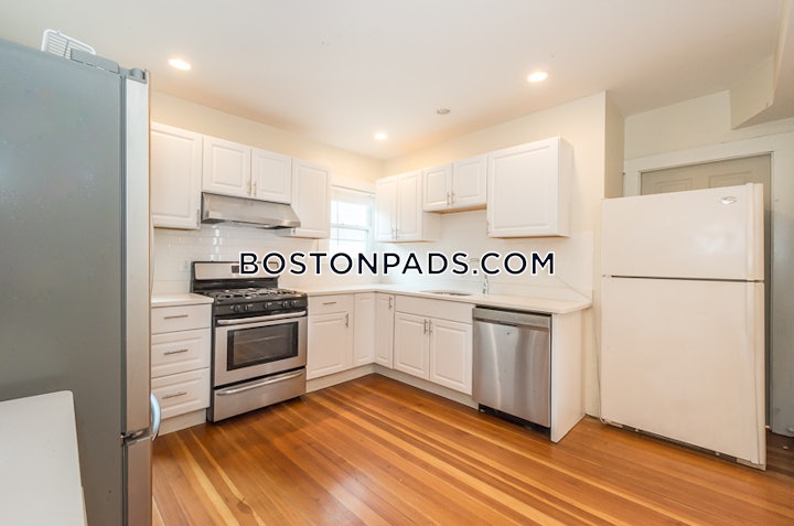 brighton-6-beds-3-baths-boston-5950-4553039 