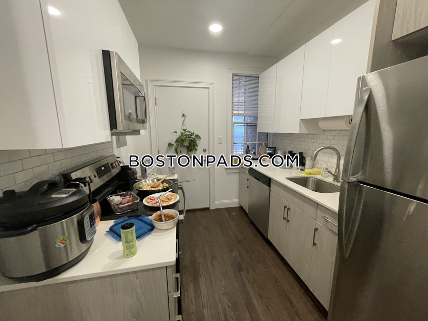 Boston - $4,100 /month