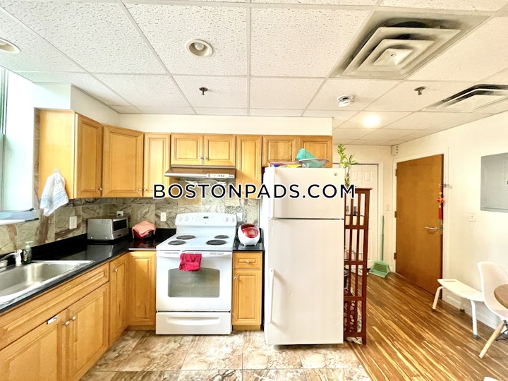 chinatown-excellent-2-beds-1-bath-on-kneeland-st-boston-3200-4561641 