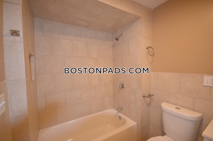 east-boston-3-bed-1-bath-boston-boston-3300-4569283 