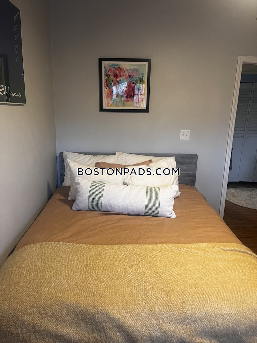 Boston - $2,250 /month