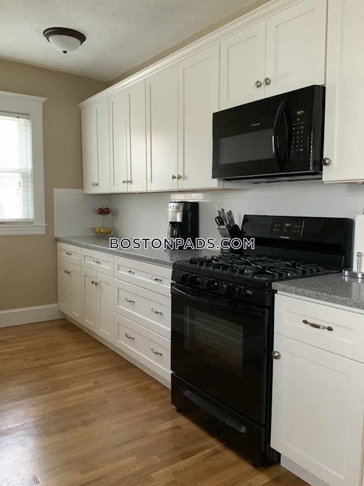 roslindale-nice-2-bed-1-bath-available-june-1st-boston-2600-4569180 