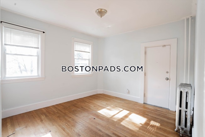 Boston - $3,895 /mo