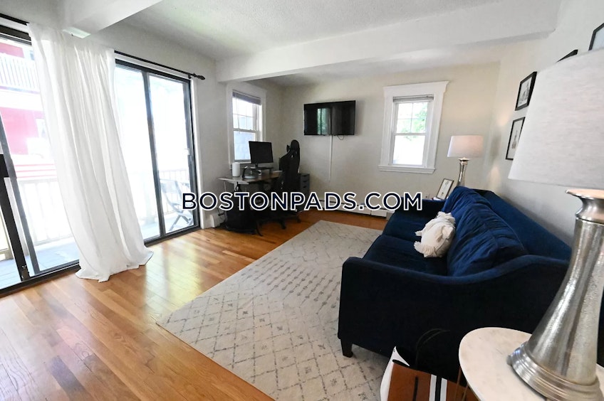 Brookline - $3,500 /month