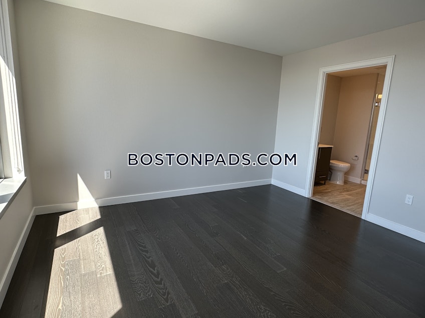 Boston - $7,426 /month