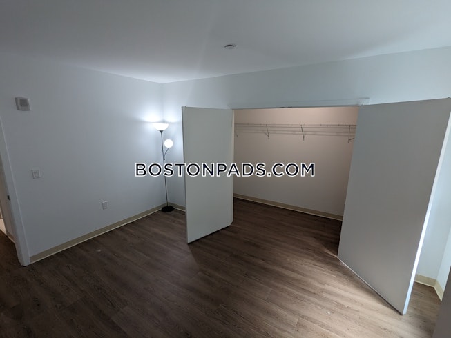 Boston - $6,677 /mo