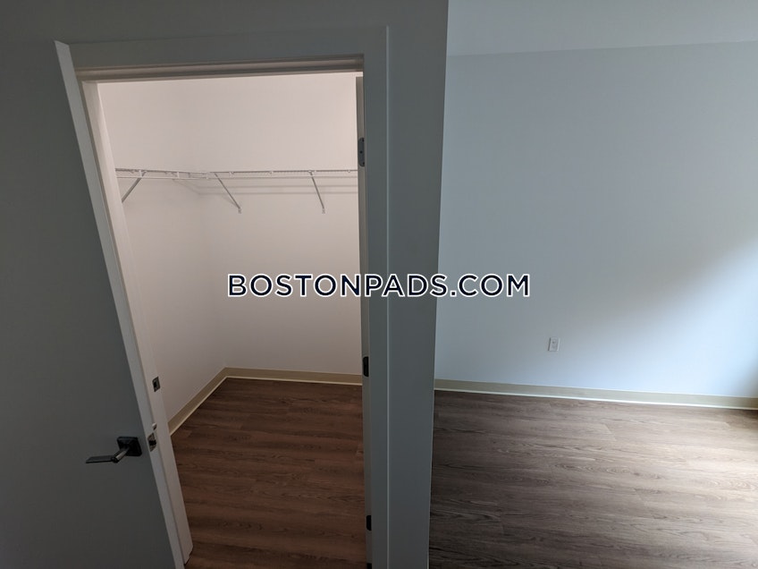 Boston - $6,677 /month