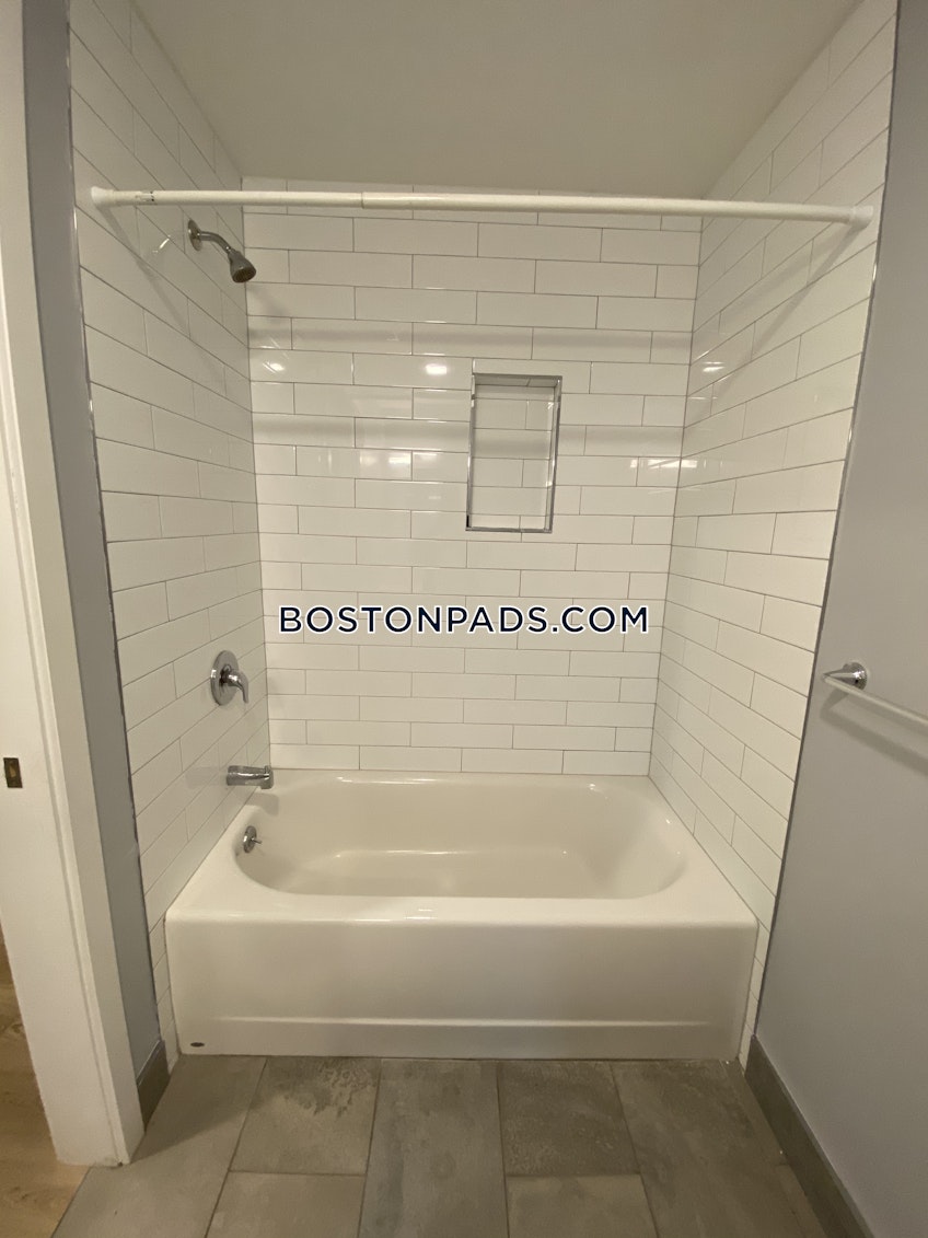 Boston - $4,300 /month