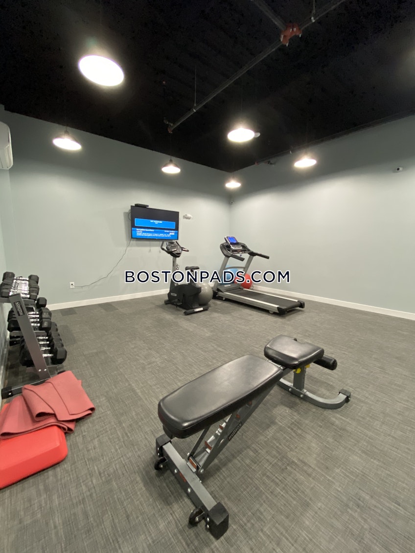 Boston - $4,300 /month