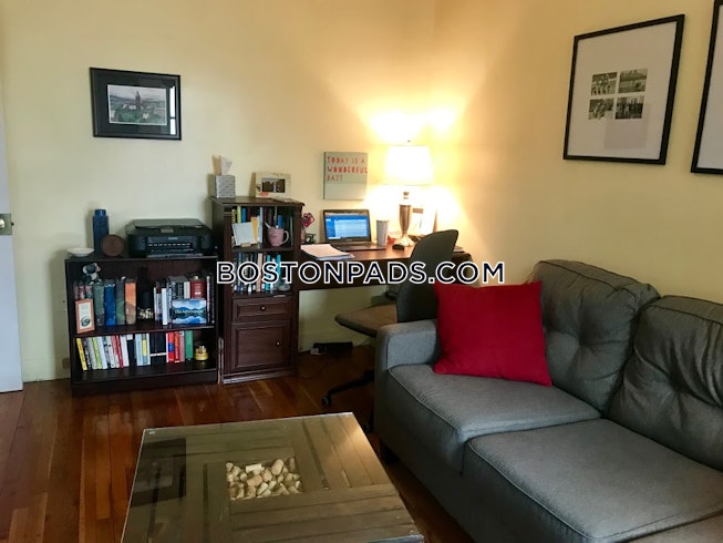 Boston - $2,000 /mo