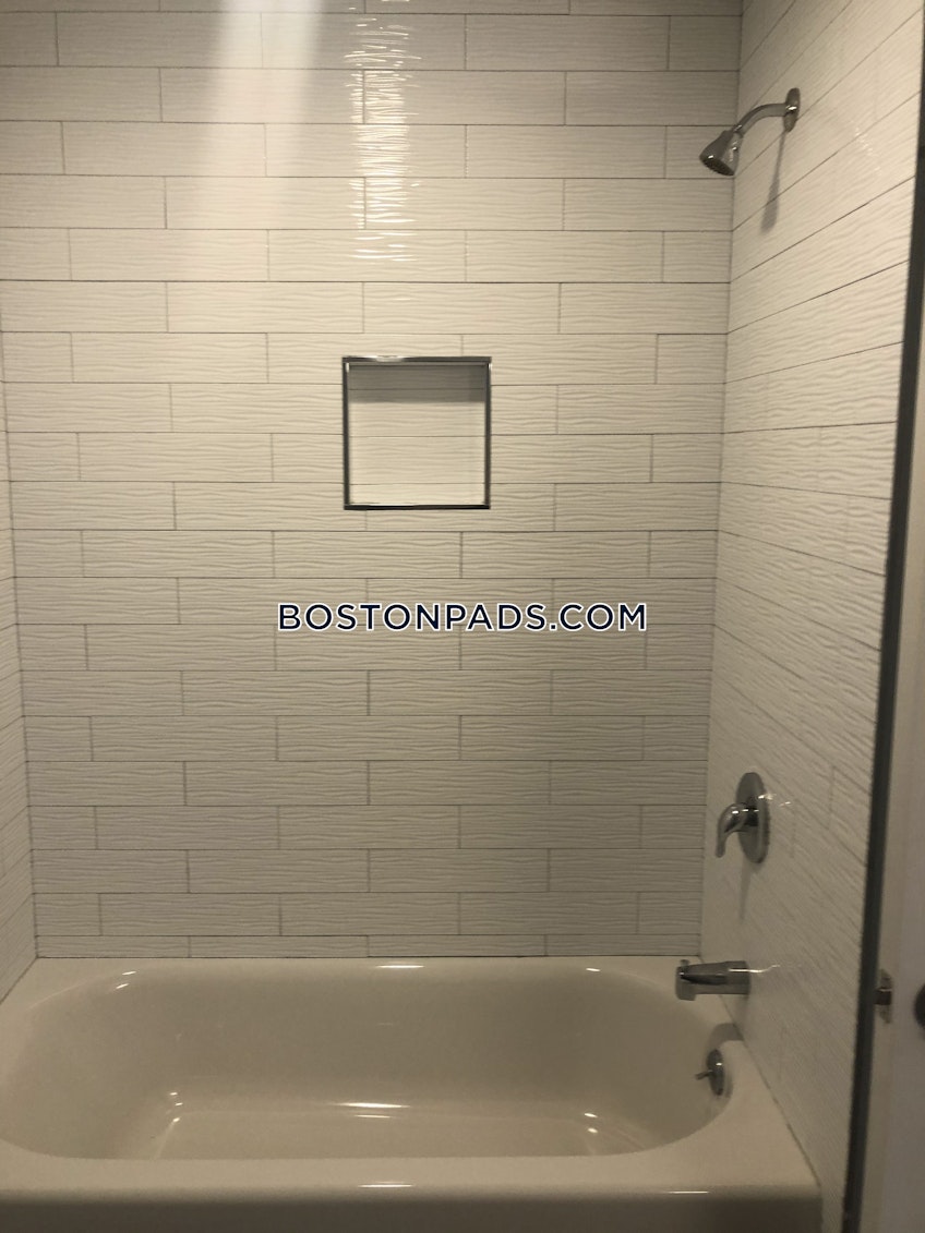 Boston - $2,800 /month