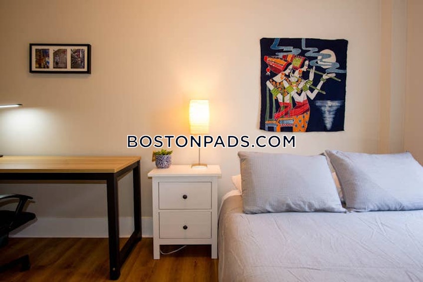 Boston - $4,500 /month