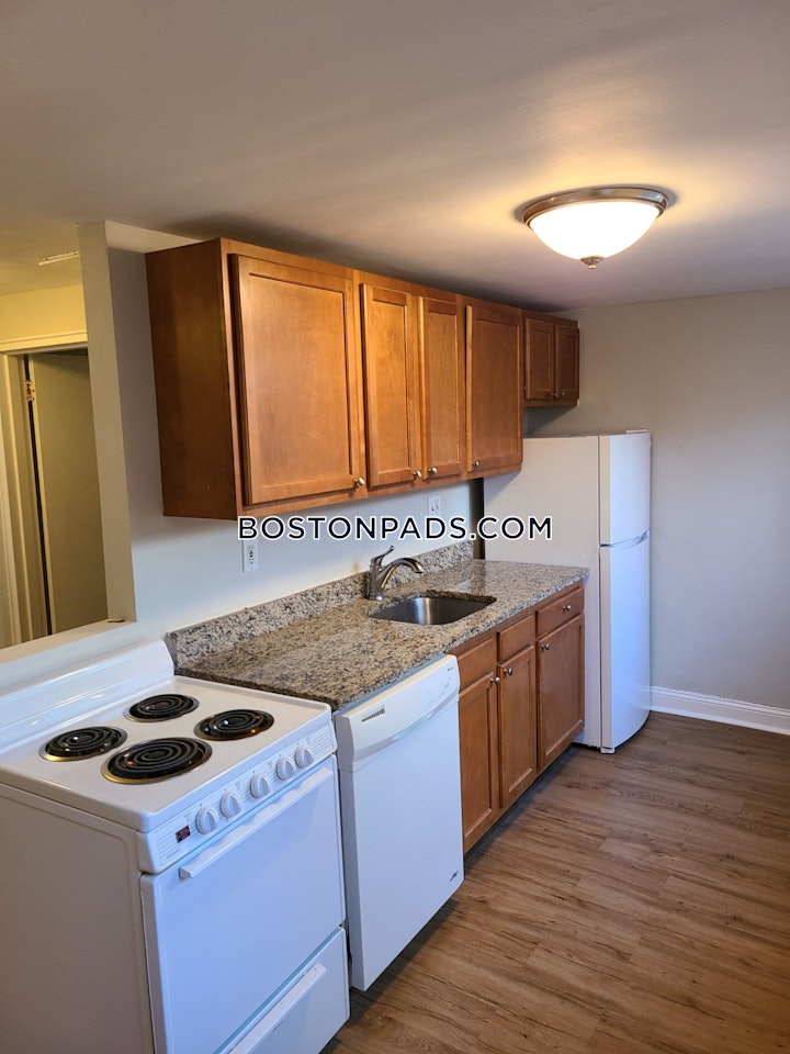 brighton-3-beds-1-bath-boston-3300-4555151 