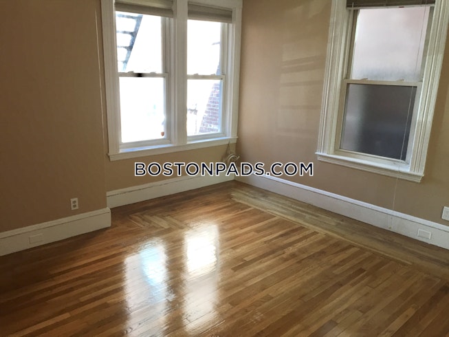 Brookline - $1,700 /mo