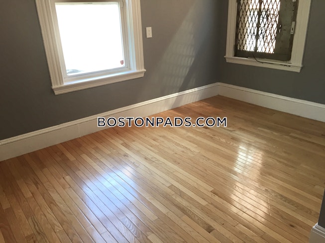 Brookline - $1,700 /mo