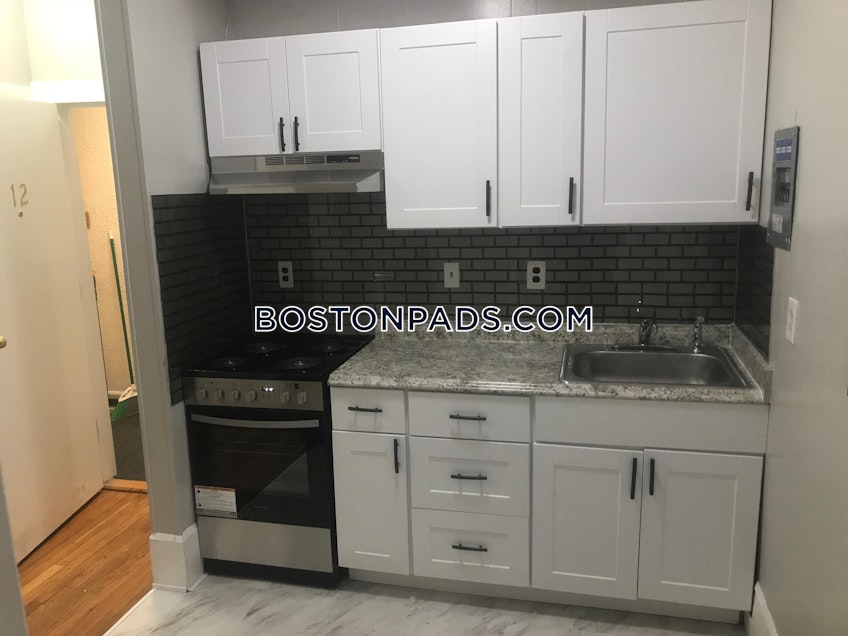 Boston - $3,200 /month