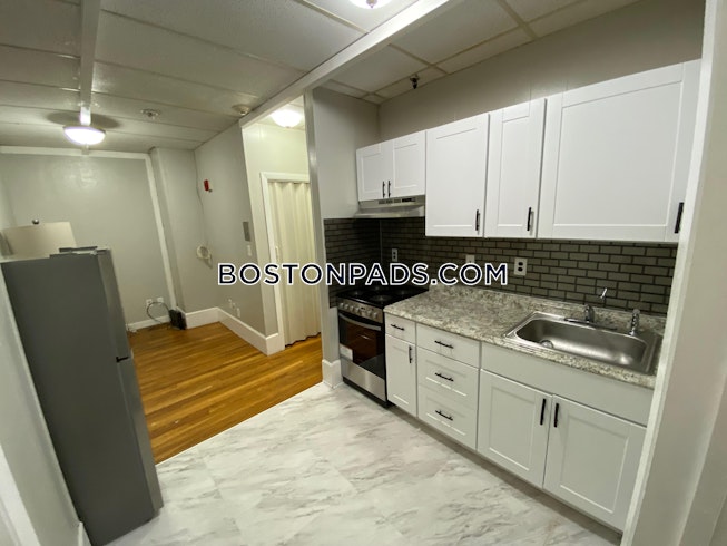 Boston - $3,200 /mo