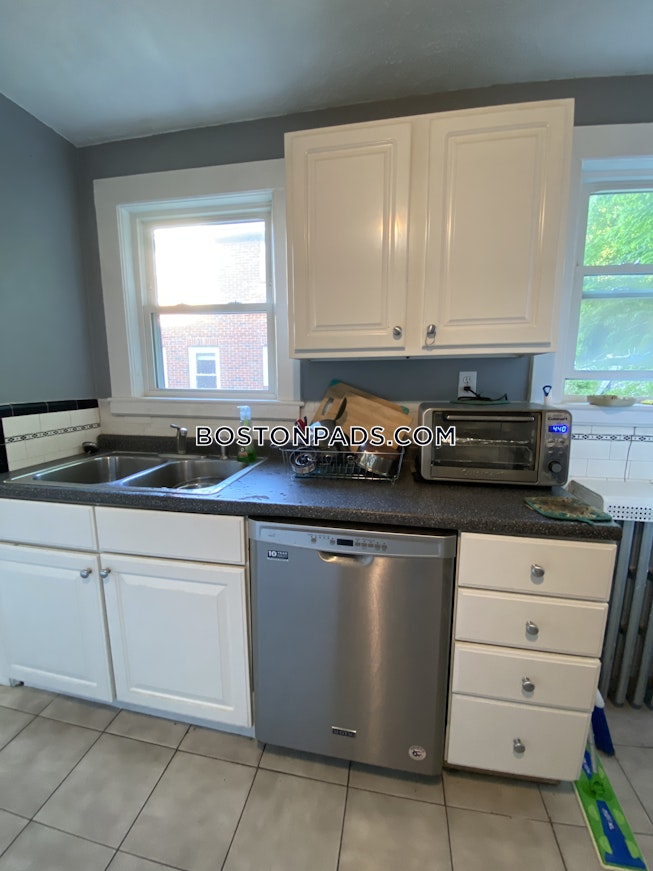 Boston - $3,550 /mo