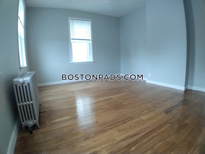 Boston - $3,050 /month