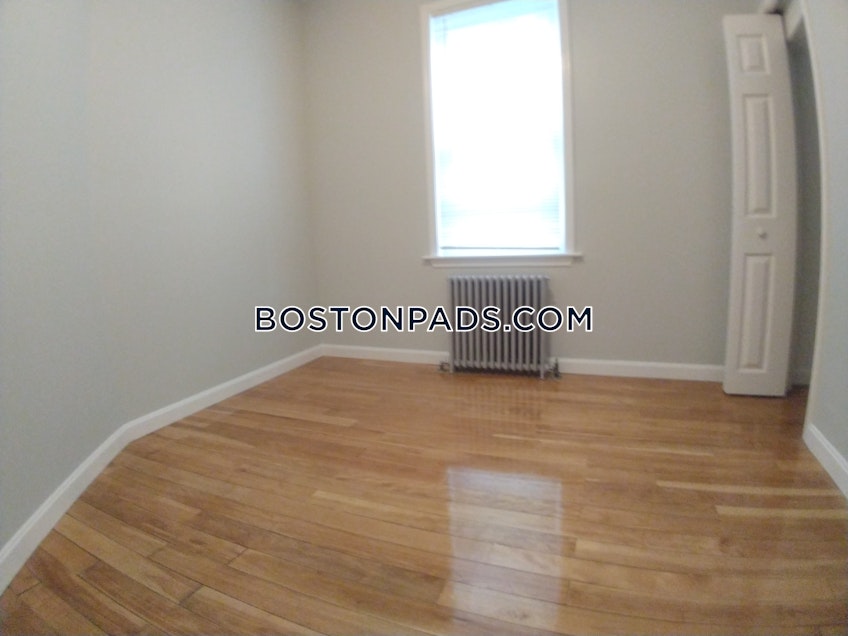 Boston - $3,050 /month