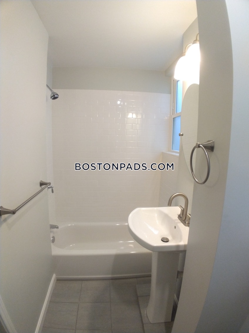 Boston - $3,050 /month