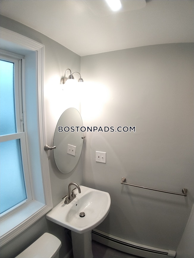 Boston - $3,800 /mo