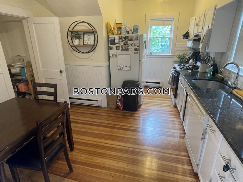 Boston - $2,800 /month