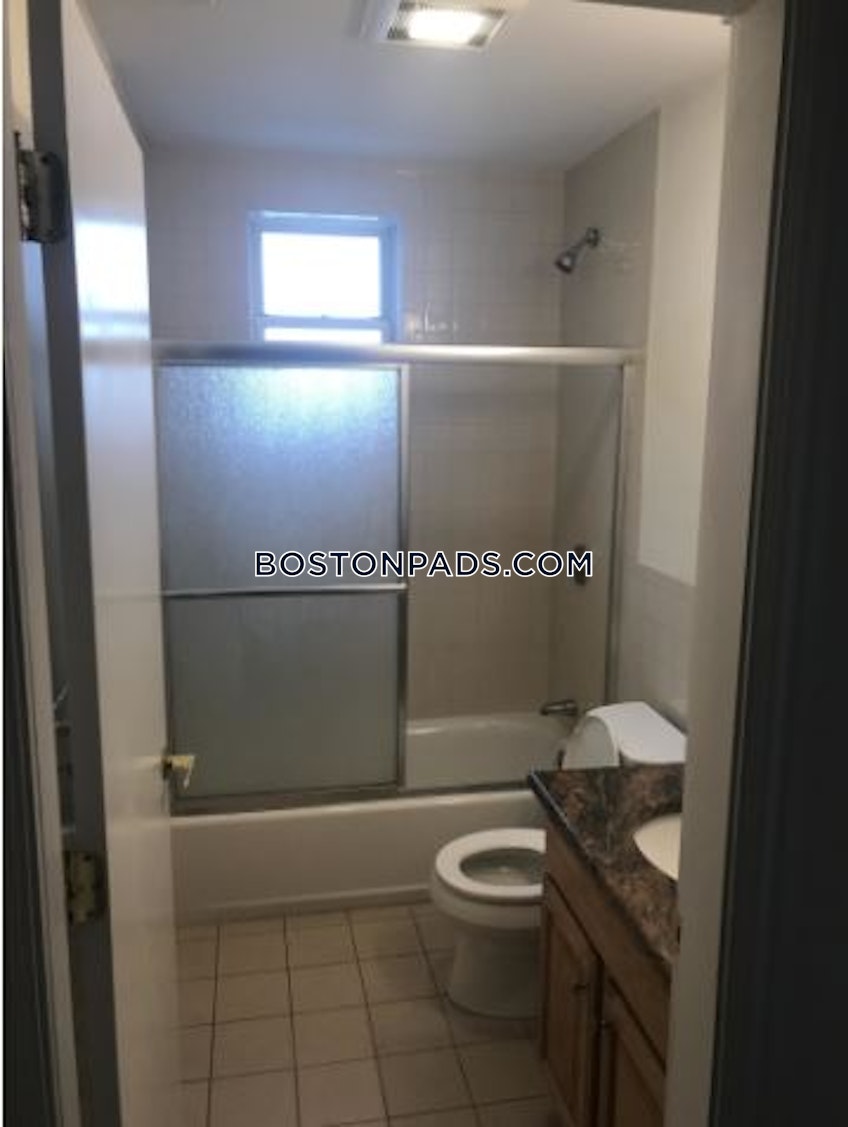 Boston - $5,400 /month