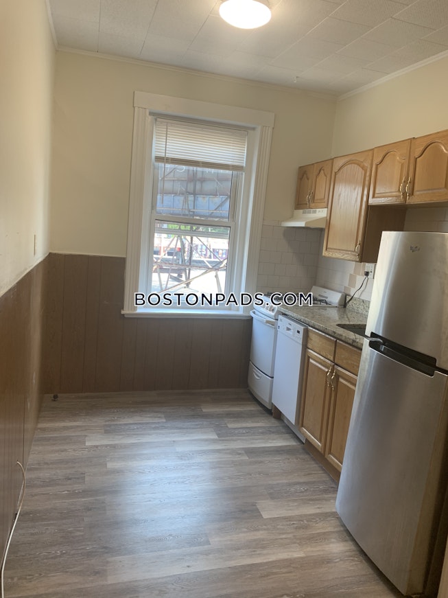 Boston - $1,800 /mo