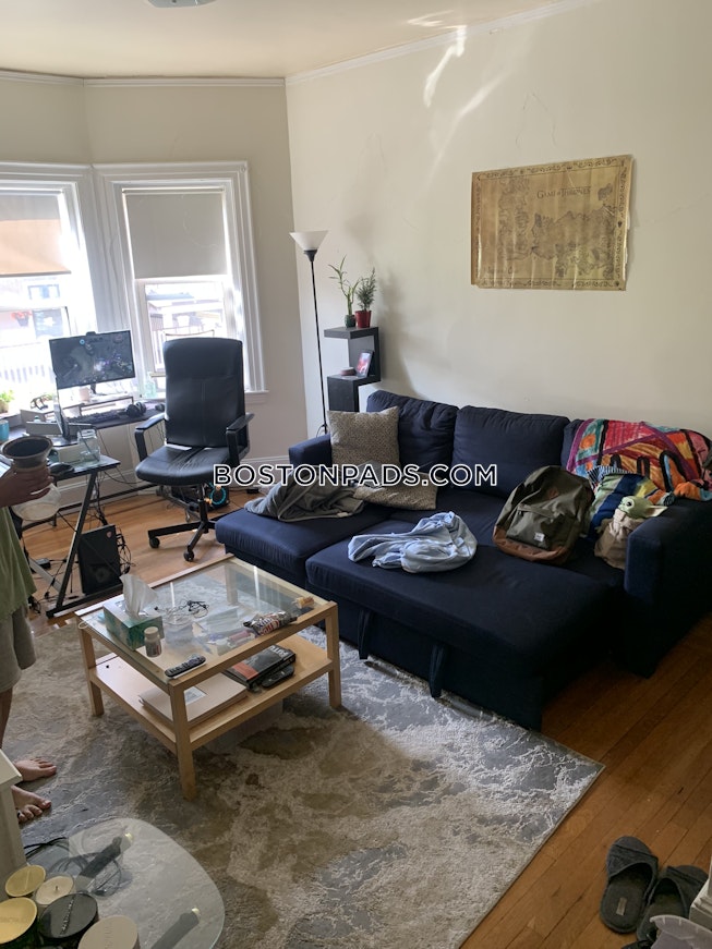 Somerville - $1,800 /mo