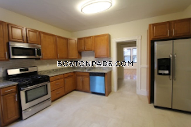 Brookline - $2,750 /mo