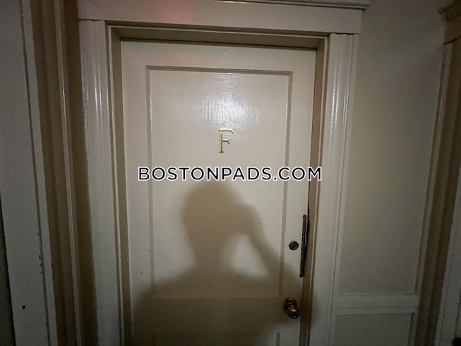 Boston - $2,425 /mo