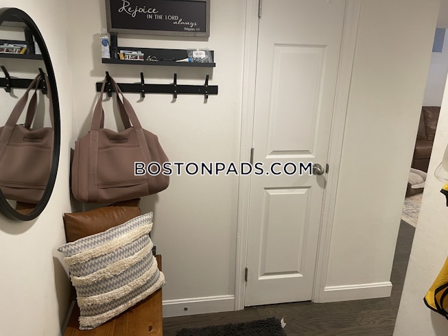 Boston - $3,100 /mo