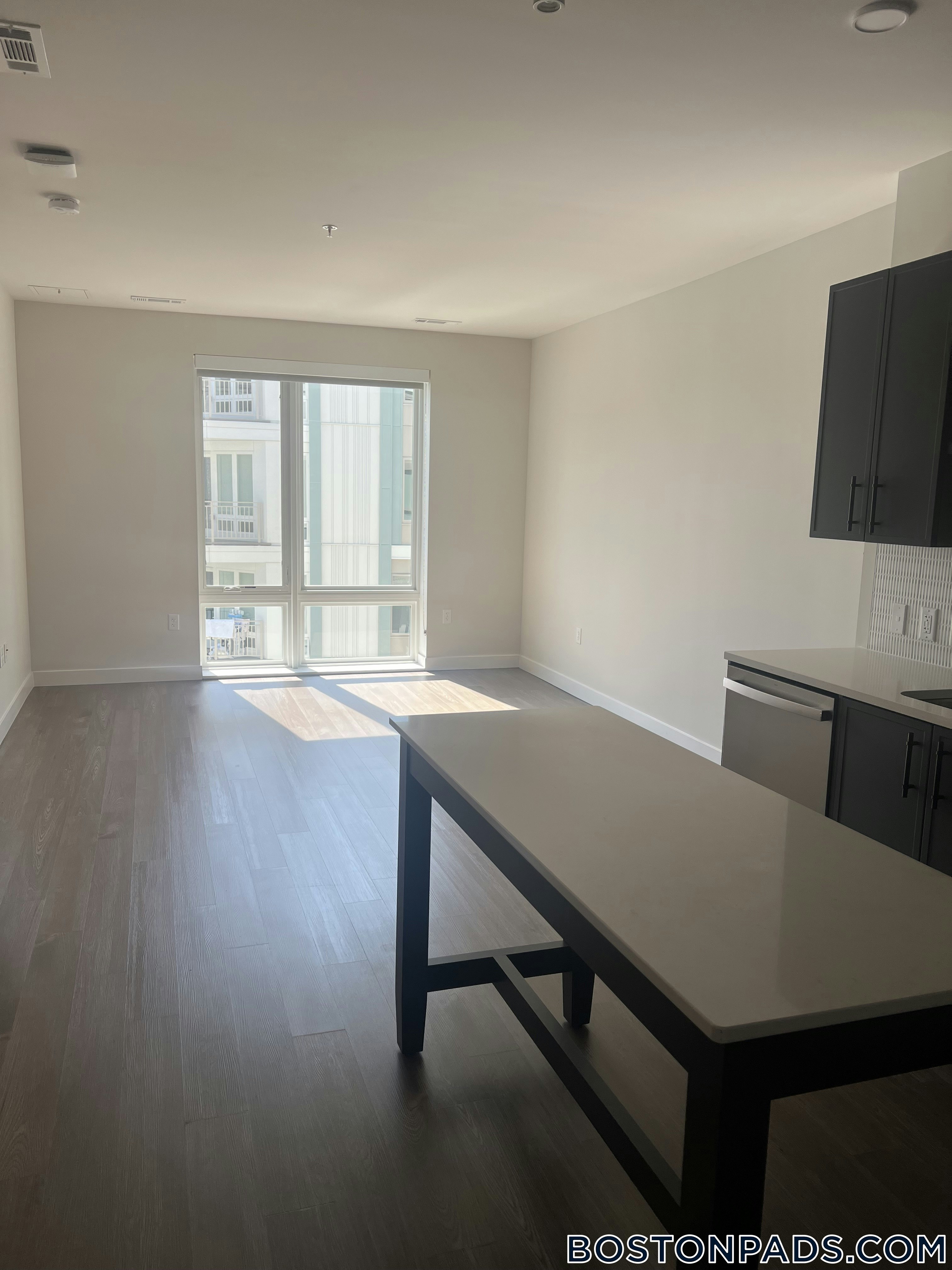 Cambridge - $3,047