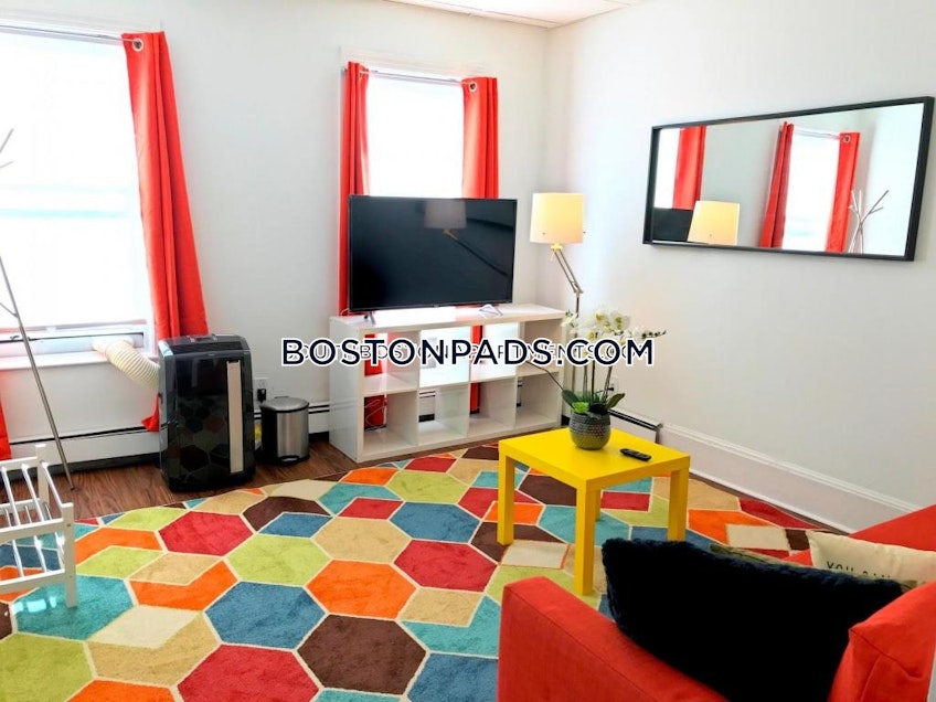 Boston - $3,000 /month