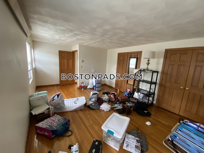 Boston - $2,200 /mo