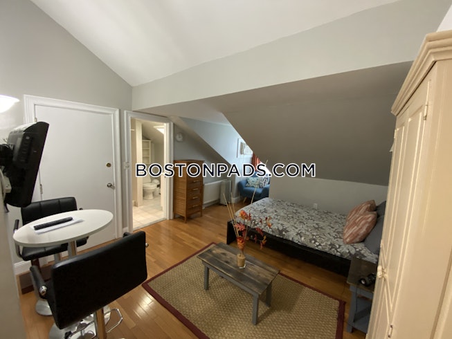 Boston - $1,500 /mo