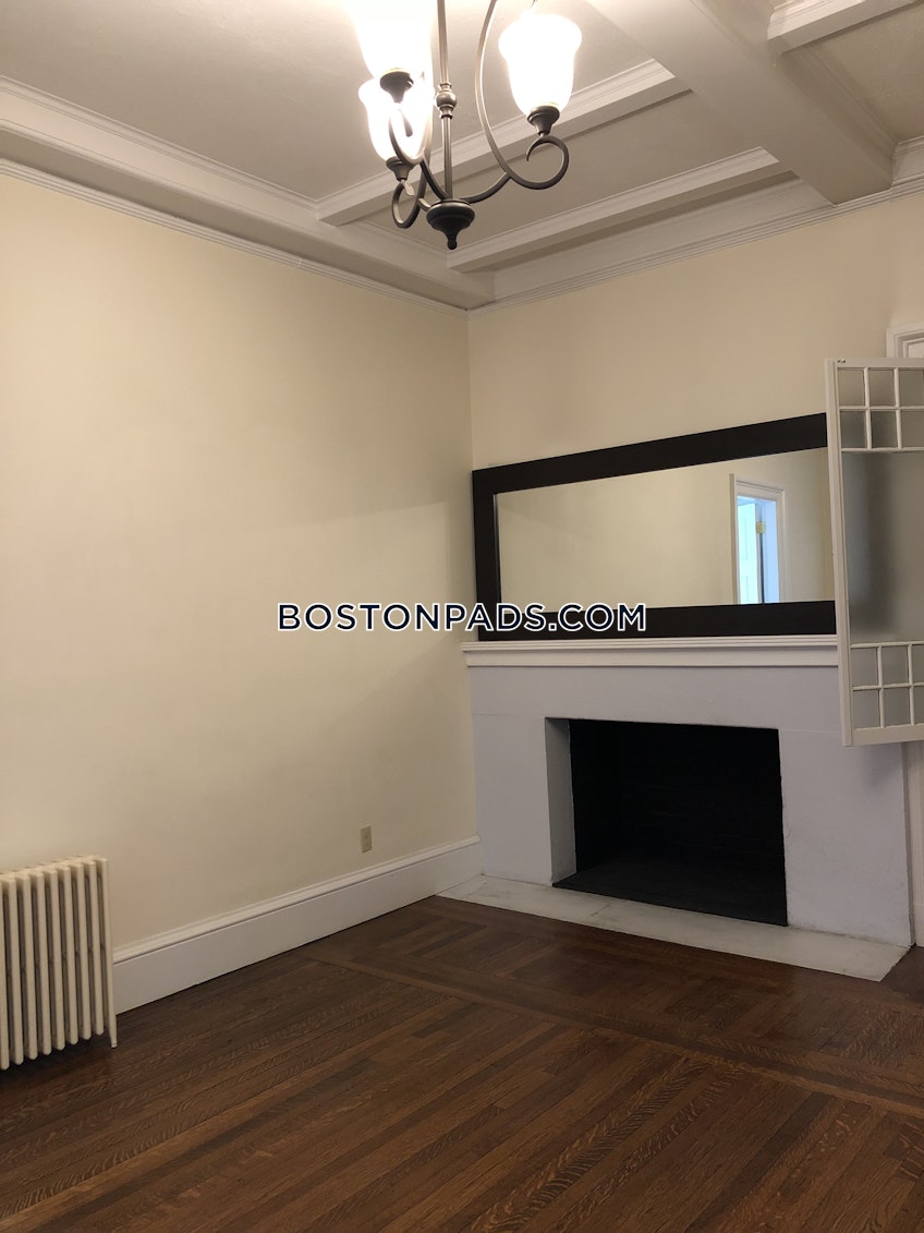 Boston - $2,195 /month