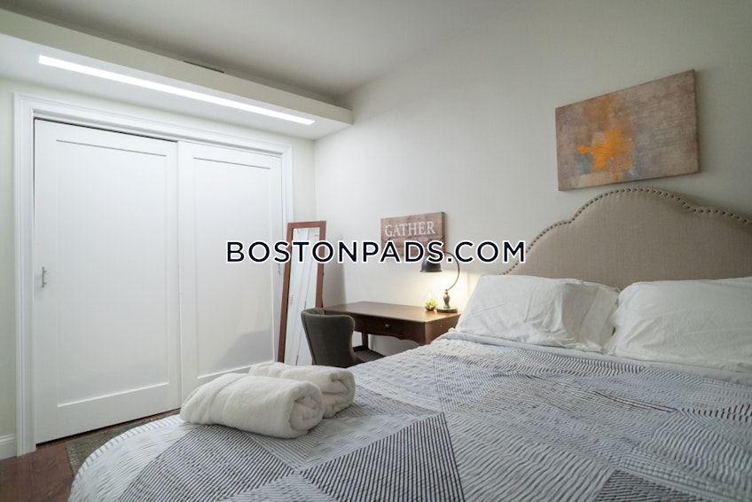 Boston - $4,400 /month