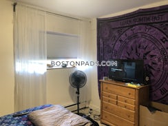 Boston, $2,500/mo