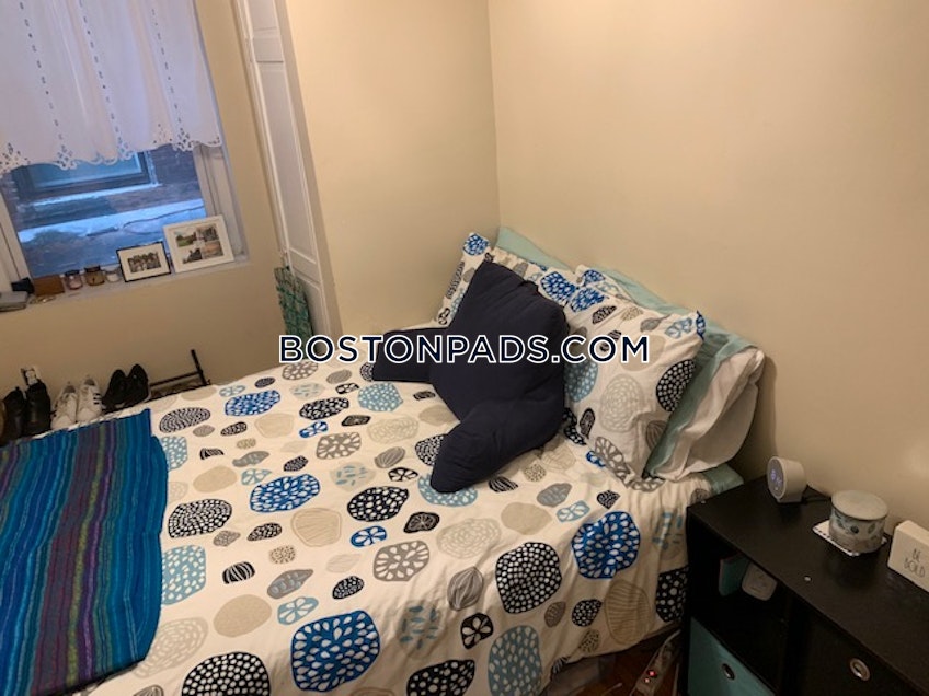 Boston - $4,750 /month