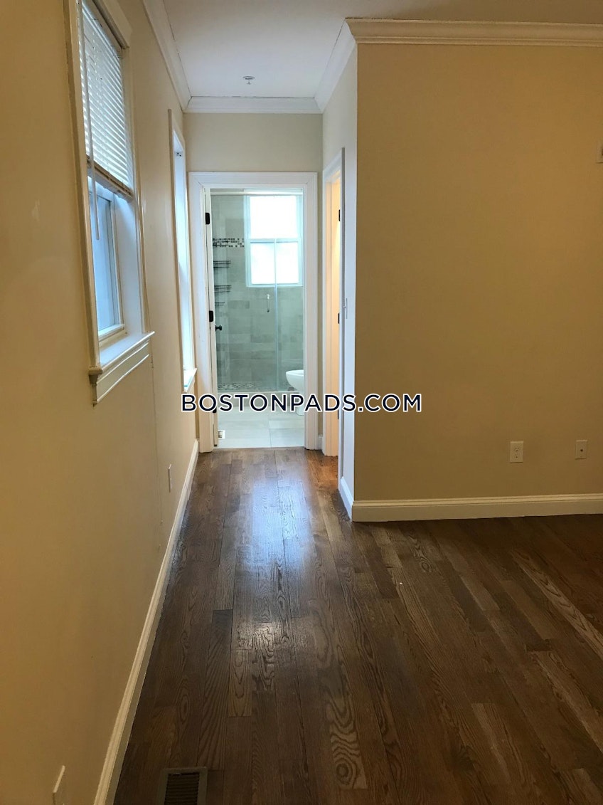 Boston - $4,000 /month