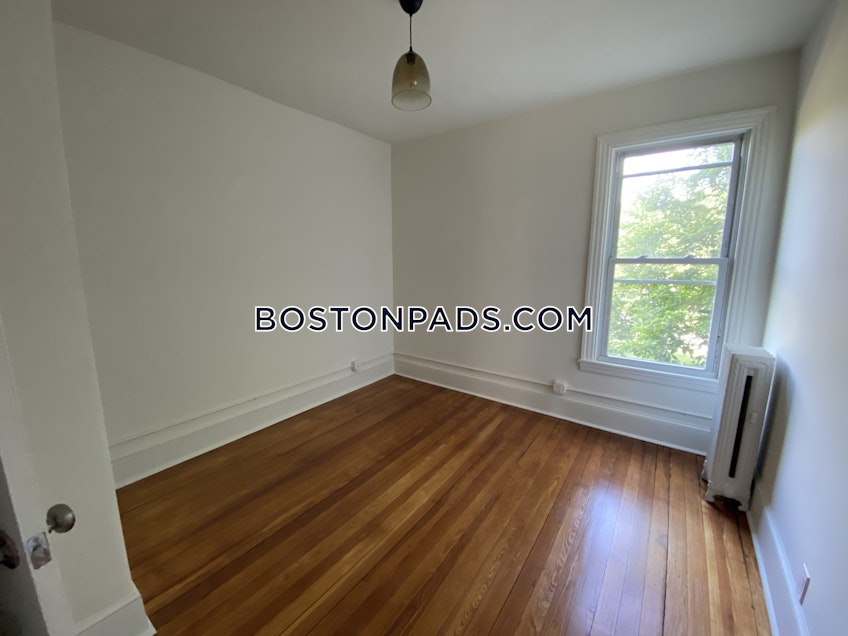 Boston - $3,000 /month