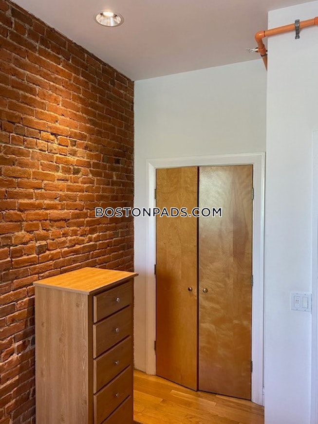 Boston - $3,500 /mo