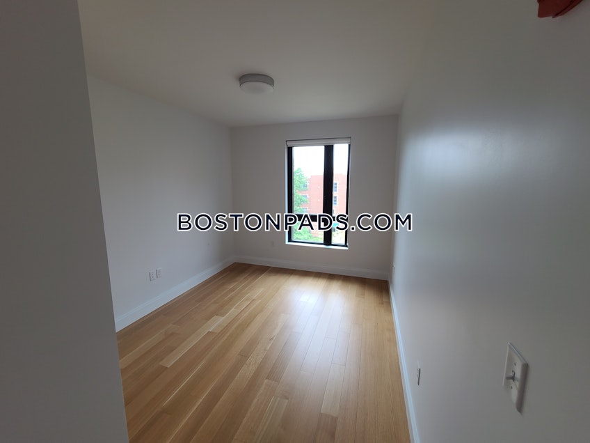 Boston - $5,575 /month