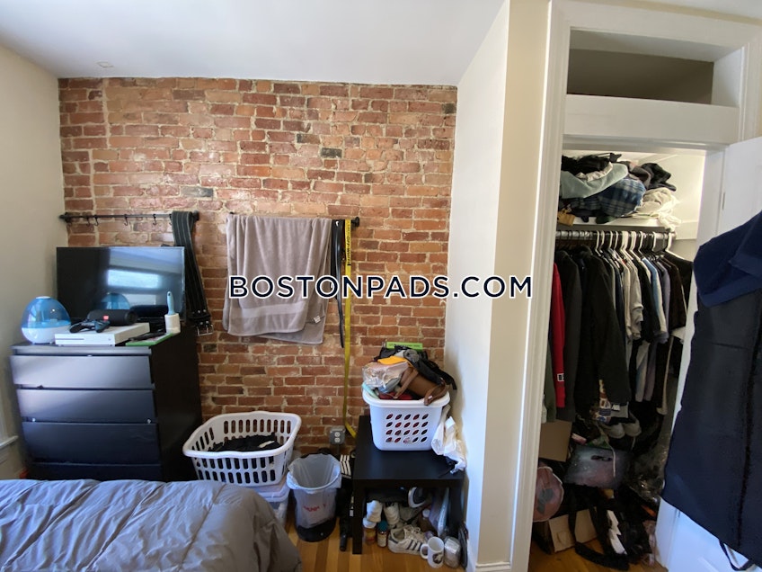 Boston - $5,400 /month