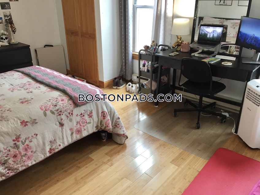 Boston - $3,300 /month